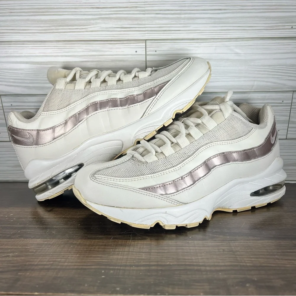 Nike Air‎ Max 95 LE GS Kids White Shoes - Youth 7Y - Women’s 8.5